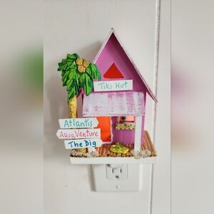 Tiki Hut plug in Night Lights